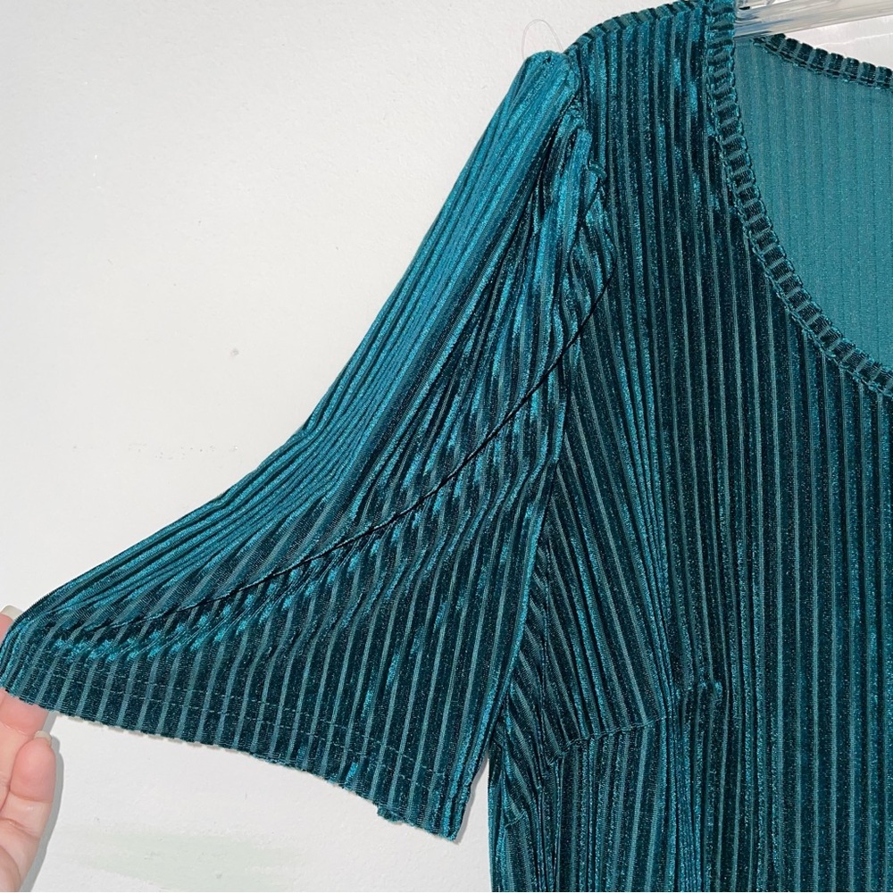 Shein Teal Green Velvet Burnout Stripes Women's Top with Puff Sleeve Size 2X - Picture 3 of 11